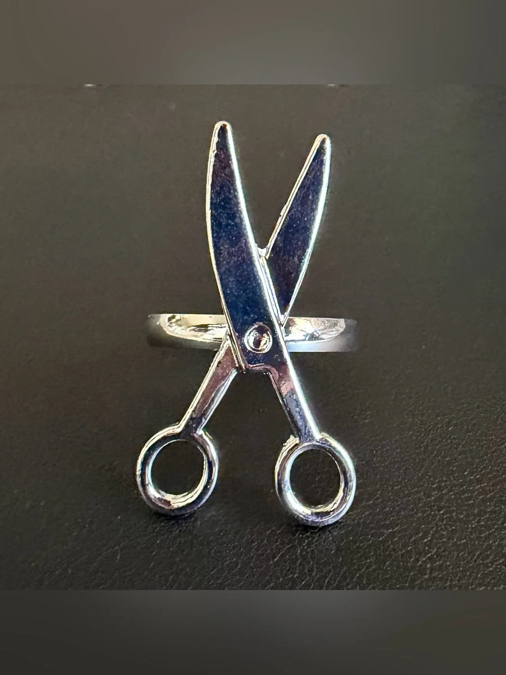 Quirky Silver Scissors Statement Ring – Barber & Stylist